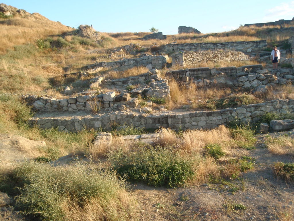 Руины Пантикапея - столицы Боспорского царства
