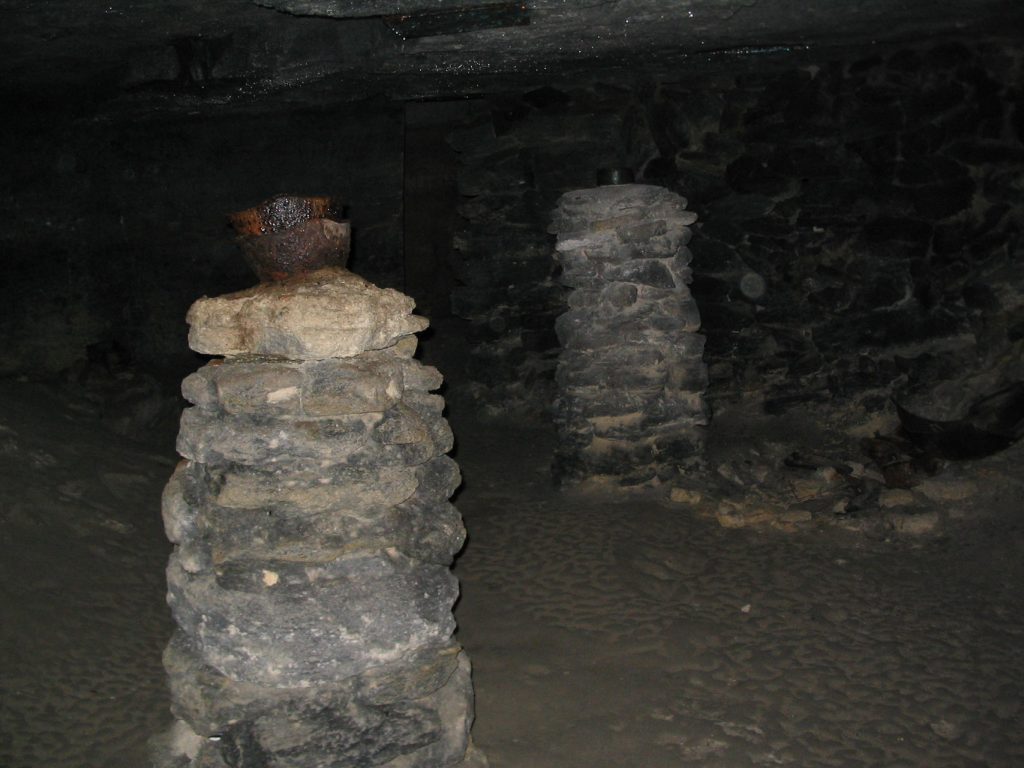 Водокапы в Аджимушкайских каменоломнях